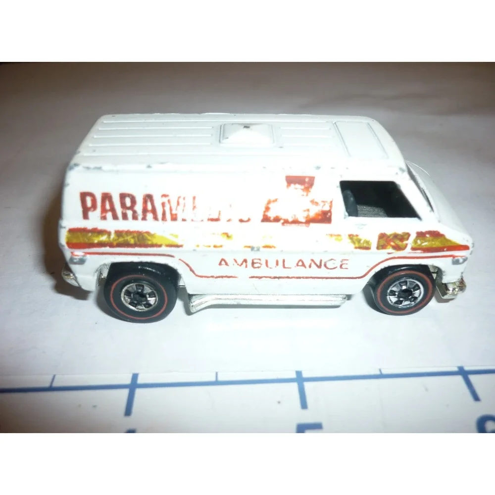 1974 Hot Wheels Redline‎ White Paramedic Ambulance